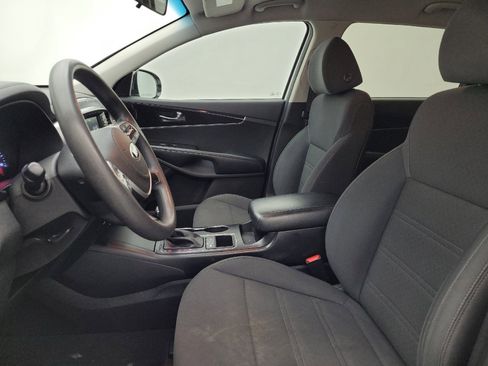 Used 2020 Kia Sorento L image 17