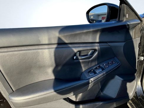 Used 2024 Nissan Sentra S w/ Trunk Package FWD image 22