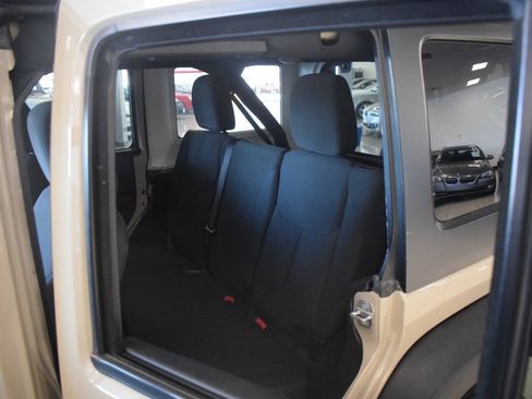 Used 2016 Jeep Wrangler Unlimited Sport w/ Quick Order Package 24S AWD/4WD image 59