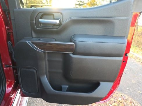 Used 2021 GMC Sierra 1500 SLT w/ SLT Premium Package image 13