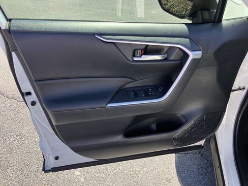 Certified 2022 Toyota RAV4 SE w/ Convenience Package image 14