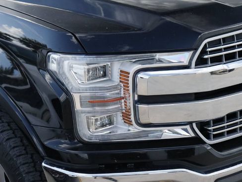 Used 2018 Ford F150 Lariat w/ Equipment Group 502A Luxury AWD/4WD image 2