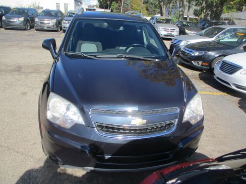 Used 2014 Chevrolet Captiva Sport LT image 2