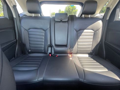 Used 2024 Ford Edge SEL image 38