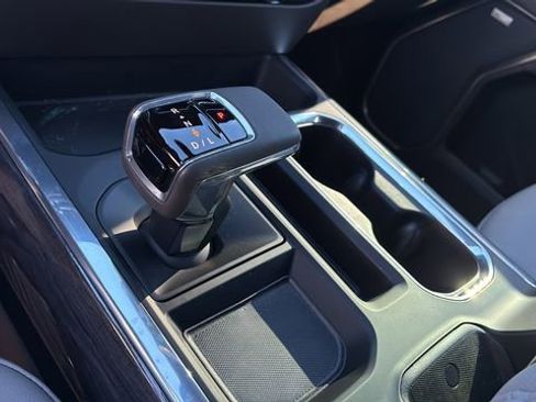 Used 2025 Chevrolet Silverado 1500 LTZ w/ LTZ Premium Package image 30