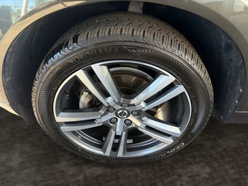 Used 2021 Volvo XC60 T5 Momentum w/ Protection Package AWD/4WD image 36