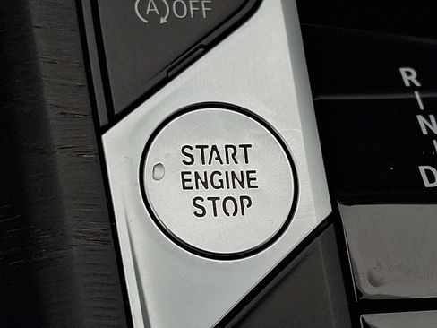 Used 2023 BMW 330i xDrive 330i xDrive w/ M Sport Package image 27