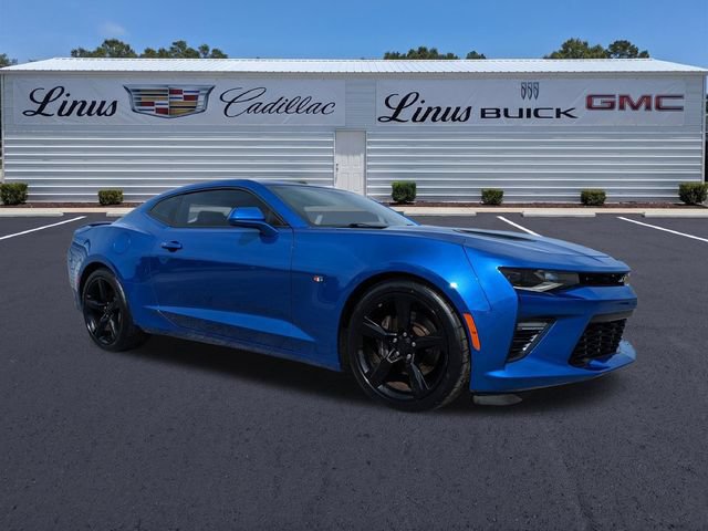 Used 2018 Chevrolet Camaro SS RWD image 1