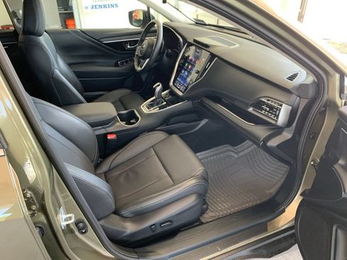 Used 2023 Subaru Outback Limited AWD/4WD image 15