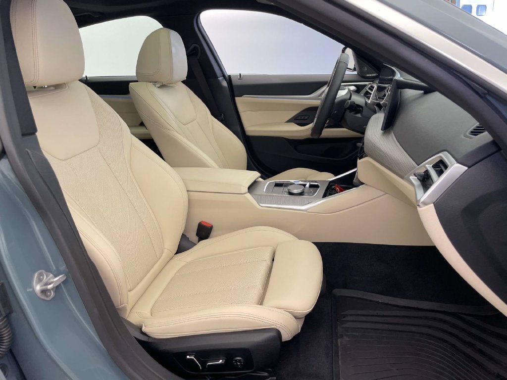 Used 2025 BMW i4 xDrive40i w/ Premium Package AWD/4WD image 19