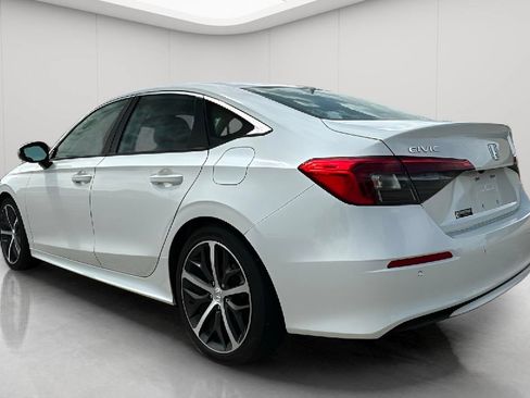 Used 2024 Honda Civic Touring image 8