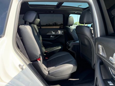 Used 2022 Mercedes-Benz GLS 450 4MATIC image 30