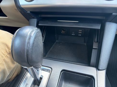 Used 2016 Subaru Outback 3.6R Limited image 18