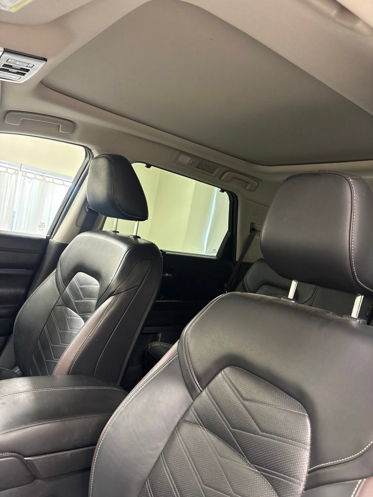 Used 2025 Nissan Pathfinder Platinum w/ Cargo Package FWD image 17