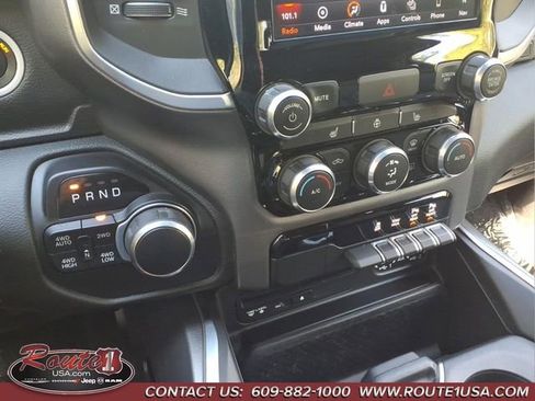 Used 2019 RAM 1500 Big Horn AWD/4WD image 19