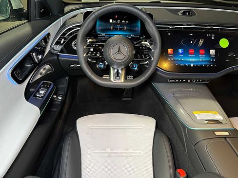 New 2026 Mercedes-Benz E 53 AMG 4MATIC Sedan image 43