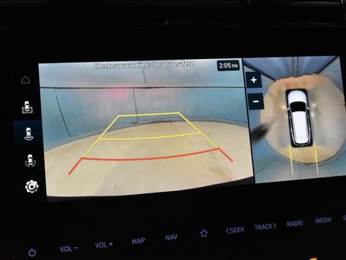 Used 2024 Hyundai Tucson Limited image 11