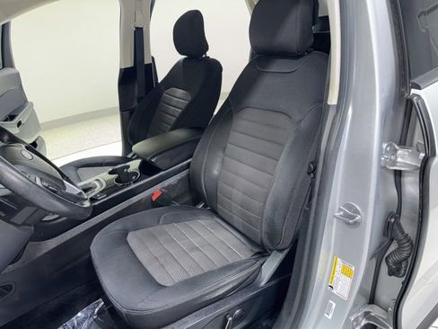 Used 2018 Ford Edge SEL image 13