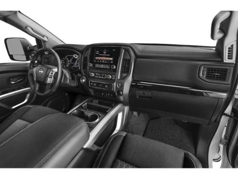 Used 2023 Nissan Titan SV w/ SV Convenience Package RWD image 18