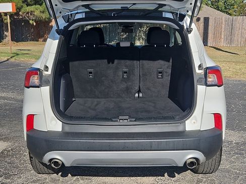 Used 2022 Ford Escape SE w/ Cold Weather Package image 15