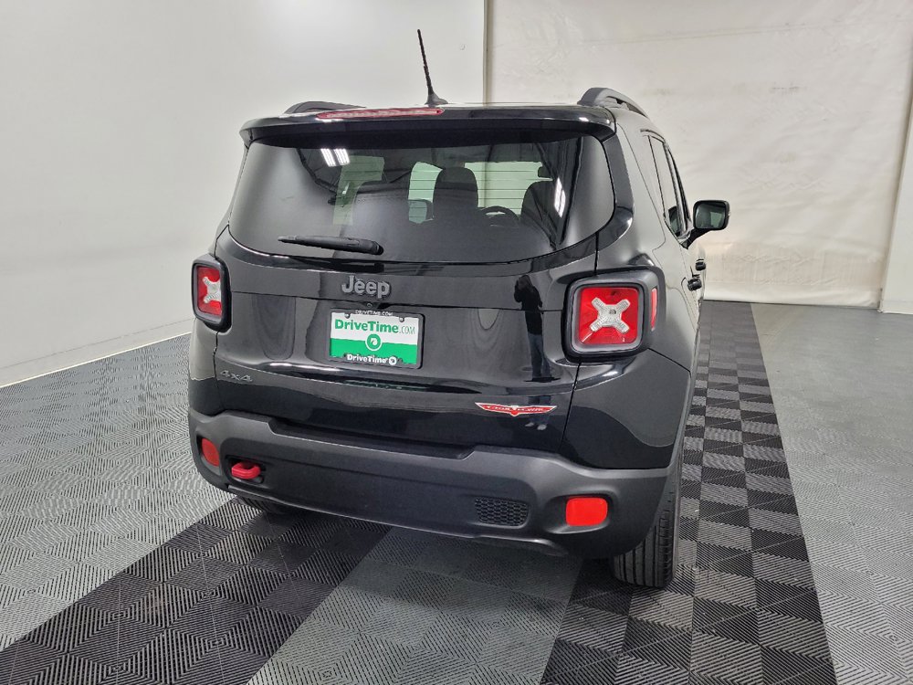 Used 2016 Jeep Renegade Trailhawk w/ Premium Trailhawk Package AWD/4WD image 7