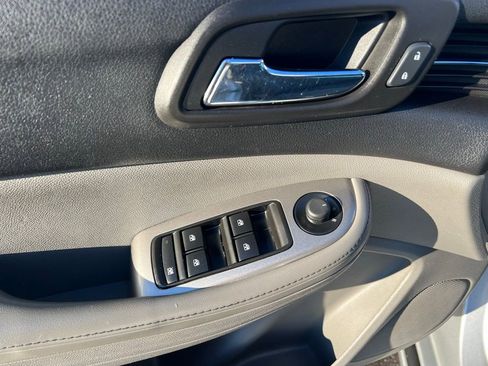 Used 2015 Chevrolet Malibu LS image 15