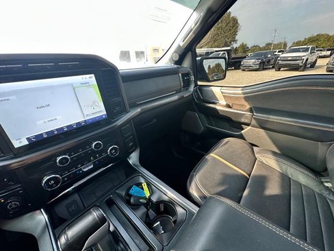 Used 2021 Ford F150 Platinum w/ FX4 Off-Road Package AWD/4WD image 19