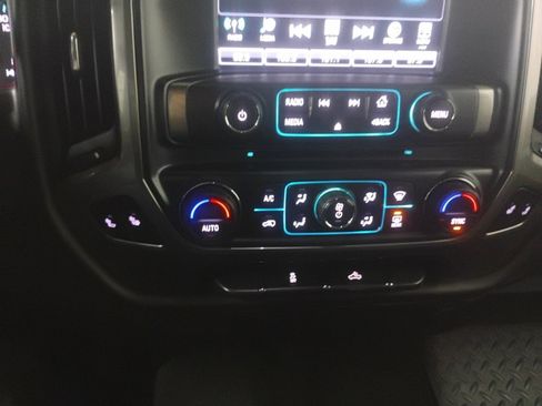 Used 2018 Chevrolet Silverado 1500 LTZ image 13