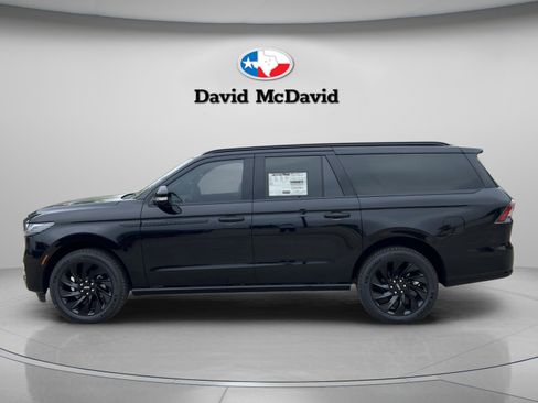 New 2026 Lincoln Navigator L Reserve w/ Jet Appearance Package AWD/4WD image 4
