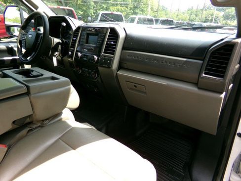 Used 2019 Ford F450 XL w/ XL Value Package AWD/4WD image 13