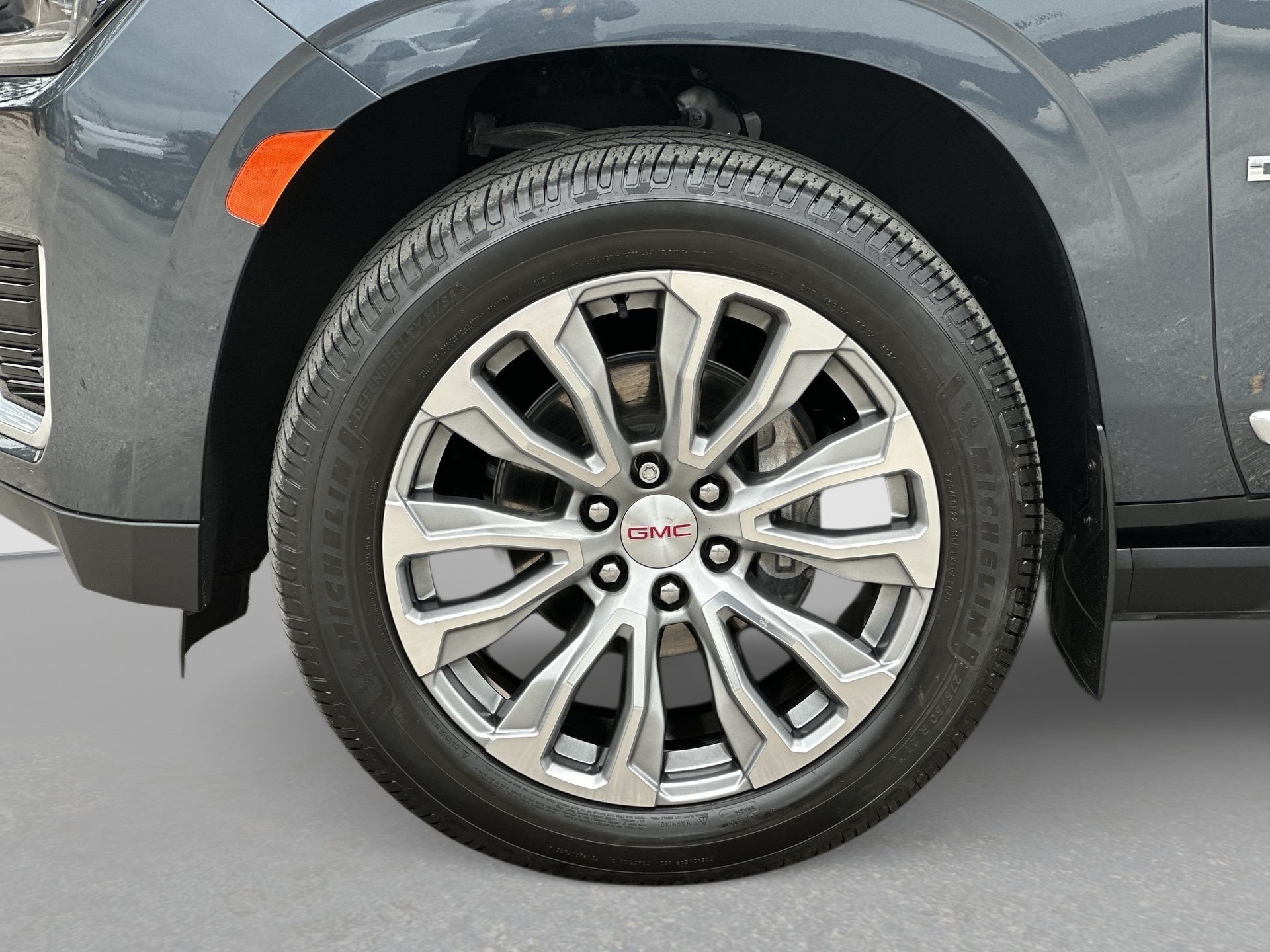 Used 2021 GMC Yukon Denali w/ Denali Premium Package AWD/4WD image 33