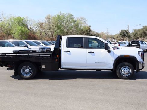 New 2025 GMC Sierra 3500 Pro w/ Convenience Package image 3