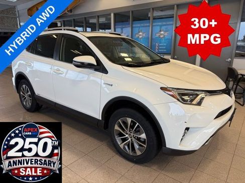 Used 2016 Toyota RAV4 XLE AWD/4WD image 1