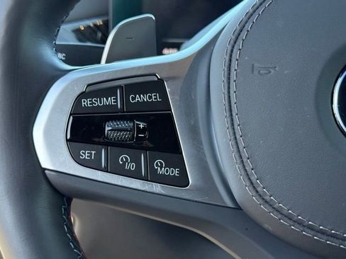 Used 2025 BMW X7 M60i image 27