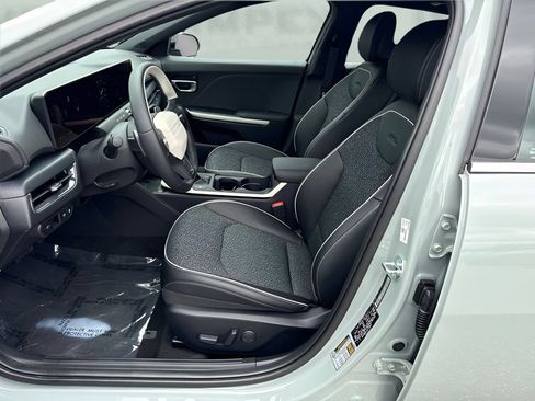 Used 2025 Kia K4 EX w/ GT-Line Sunroof Package FWD image 5