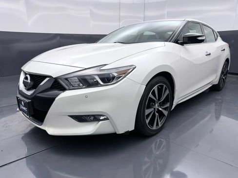 Used 2017 Nissan Maxima 3.5 SV FWD image 3