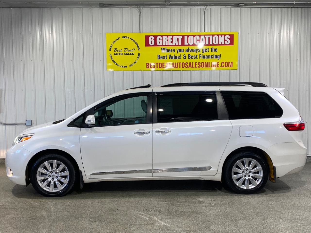 Used 2015 Toyota Sienna Limited Premium AWD/4WD image 3