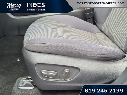 Used 2021 Toyota Highlander L FWD image 14