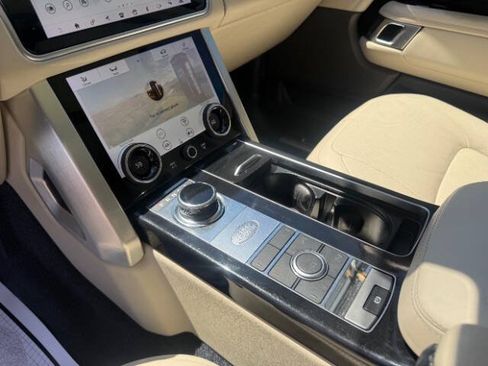 Used 2019 Land Rover Range Rover HSE AWD/4WD image 16