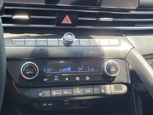 Used 2023 Hyundai Elantra SEL w/ Convenience Package FWD image 13