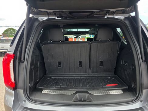 Used 2021 GMC Yukon AT4 w/ Rear Media and Nav Package AWD/4WD image 23