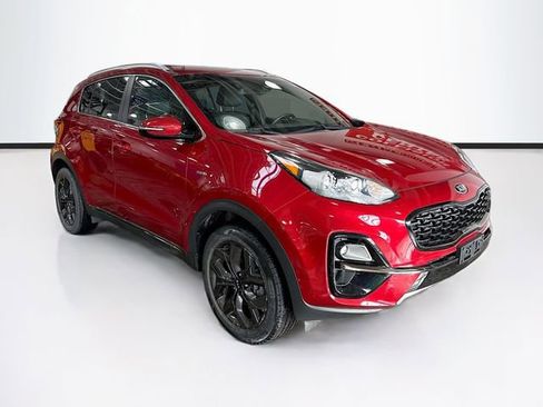 Used 2020 Kia Sportage S image 3