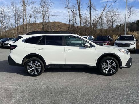 Used 2022 Subaru Outback Limited image 28