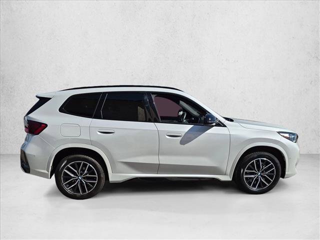 Used 2023 BMW X1 xDrive28i w/ Premium Package AWD/4WD image 4