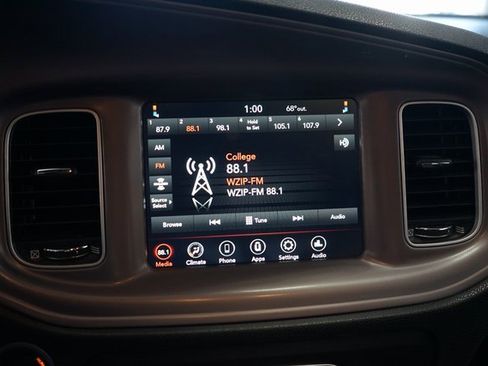 Used 2023 Dodge Charger SXT image 34