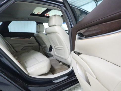 Used 2013 Cadillac XTS Premium AWD/4WD image 11
