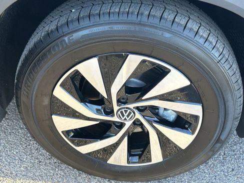 New 2026 Volkswagen Tiguan S FWD image 6