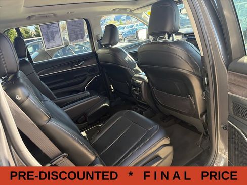 Used 2022 Jeep Grand Cherokee L Limited AWD/4WD image 29