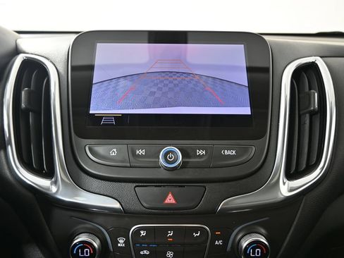 Used 2019 Chevrolet Equinox LT w/ Sun & Navigation Package AWD/4WD image 28