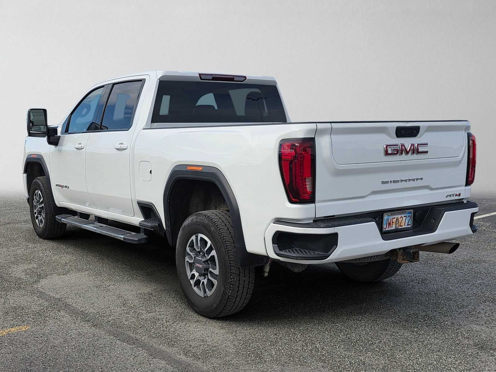 Used 2023 GMC Sierra 2500 AT4 w/ Snow Plow Prep/Camper Package AWD/4WD image 5